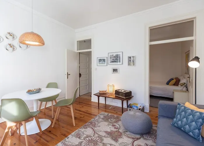 Flh The Poet Near Saldanha شقة